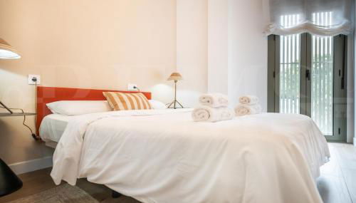 Comfortable apartment near the center by REMS - Photo 4