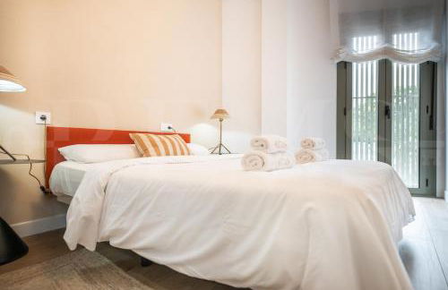 Comfortable apartment near the center by REMS - Photo 4