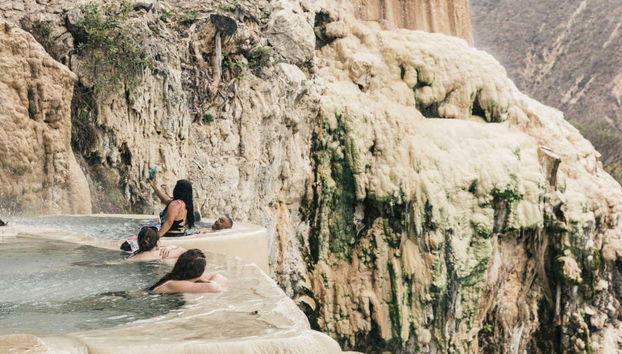 Relaxando nas grutas de Tolantongo