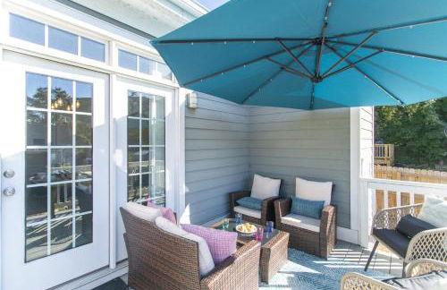 Fam-Biz Friendly 3BD with Fire pit & BBQ - Downtown - Foto 41