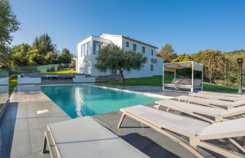 Villa Nene near Labin - Rabac for 10 persons with 55 m2 pool, wellness area & large garden - Foto 1