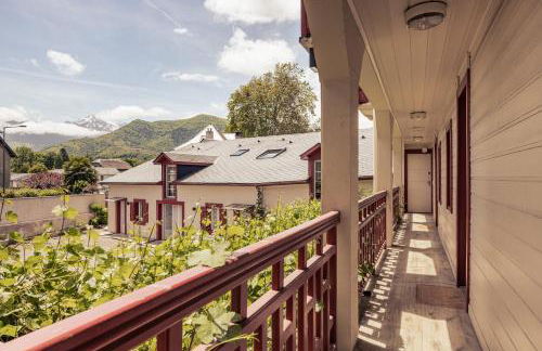 Le Clos du 5 - Appart Hotel Bagneres - Foto 2