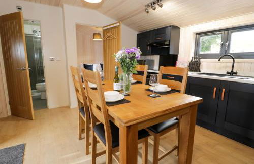 Enia Lodge 2 - Photo 9