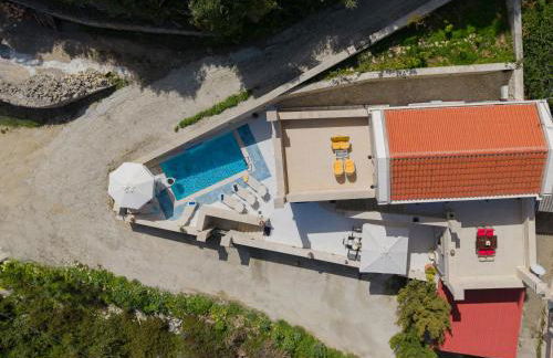 Evergreen - Photo 25