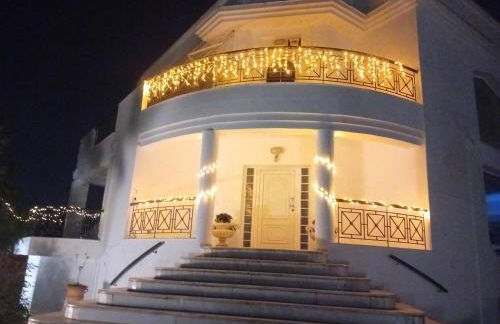 Villa Stef Lux - Πολυτελής Βίλα 8 - 10 ατόμων με Εσωτερική Πισίνα περιοχή Αεροδρομίου - Περαίας Θεσσαλονίκη - Photo 1