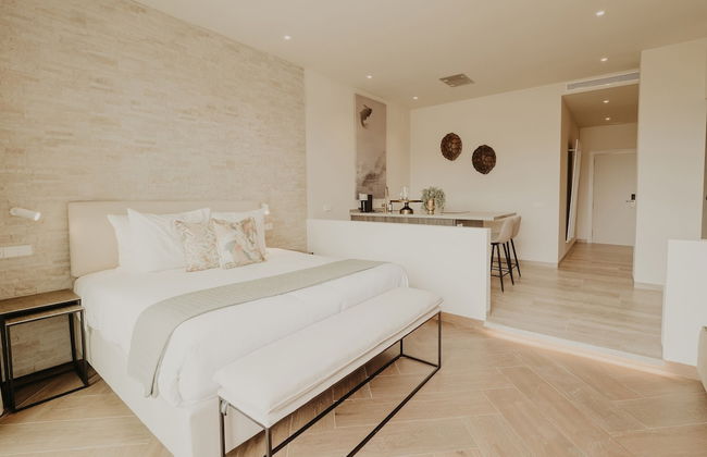 Comfy Studios Hotel - Photo 5