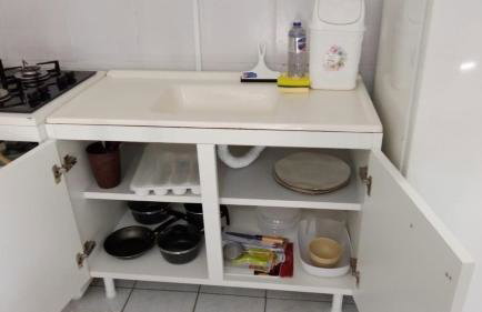 Apto 10: sala/cozinha,1quarto(ar e 2 camas)c/garag - Foto 8