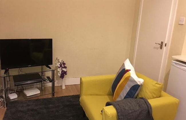 Union Apartments - Photo 8