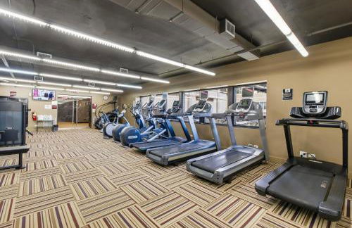 2bd River North Million Dollar Views! Parking Incl condo - Foto 23