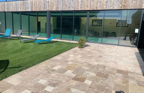 Chalet authentique à Clermont-Créans avec piscine partagée - Photo 44