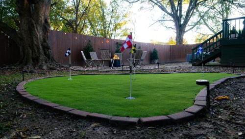Speakeasy, Hot Tub, Putt Putt, Outdoor Theatre, 8 minutes from Downtown Greenville - Foto 3