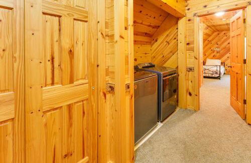 Lakefront Tower Home with Shared Dock! - Foto 20