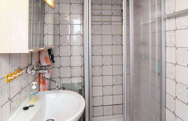 Quiet Cottage Near Trails - Foto 18