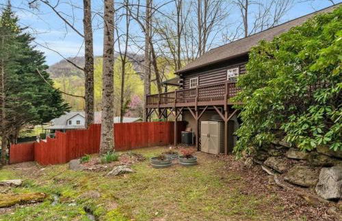 Soco Serene Cabin in the Heart of Maggie Valley - Foto 49