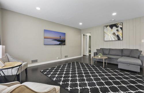 Charming Retreat in the Heart of Des Plaines residence - Foto 16