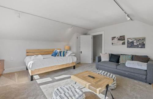 Deluxe 6 Bedroom 3 Min to Downtown w 2-car Driveway - Foto 69