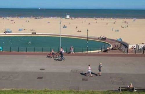 Large character home, hot tub, beach 5 min walk - Foto 39