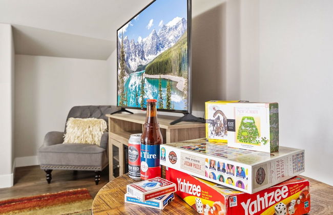 Elegant Oasis - Fireplaces, King Beds, Mtn Views! - Foto 26