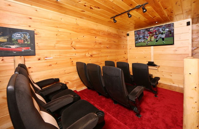 Smoky Mountain Getaway - Five Bedroom Cabin - Foto 4