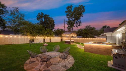 Luxury Home w Hot Tub near AT&T Stadium - Foto 2