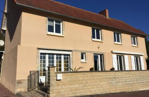 Meublé 3 étoiles, proche Plages débarquement dans les Marais du Cotentin à Carentan - Photo 1