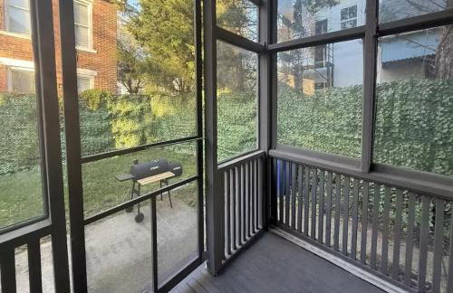 Spacious Home Downtown - Children's Hospital, Pets - Foto 56