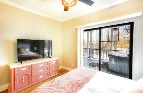 Hot Tub and Fire Pit Suttons Bay Home Near Wineries - Foto 22