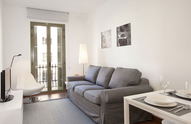 AB Montjuic - Photo 56