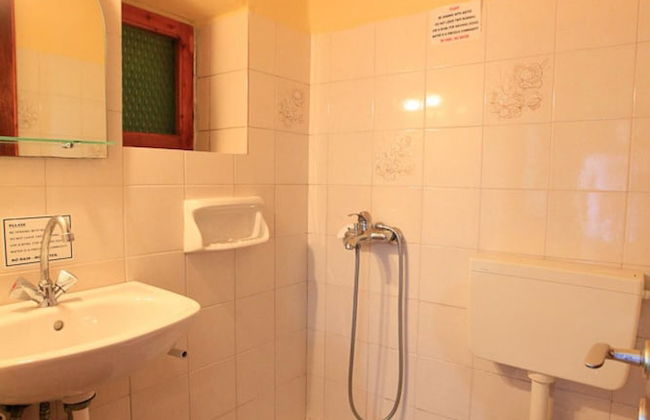 Dolphin Studio Swimming Pool Walk to Beach Sea Views A C Wifi Car Not Required - 559 - Foto 15