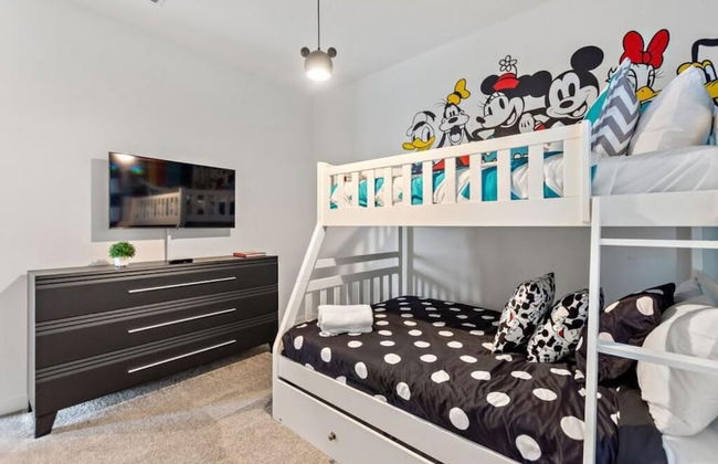 Gorgeous 4 Bd w Pool at Storey Lake Resort 4277 - Photo 31