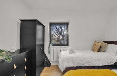 2 Bedroom Flat By Key Light Properties Short Lets & Serviced accommodation two minutes walk from Canada Water Station - Great for Contractors, Group and Family - Foto 33