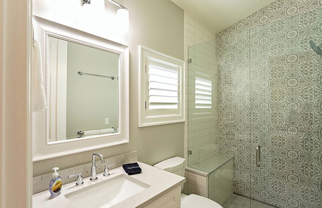 Tuscan Vacation Rental. Stylish 3-Bedroom Getaway Near Vanderbilt Beach Enjoy a Private Pool, Spacious Layout, and Modern Comforts Perfect for Families, Groups, and Pet-Friendly Stays - Foto 21