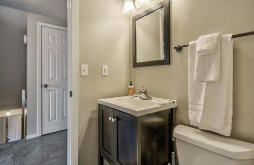 Monthly Stays Family Home Close to Parks - Foto 62