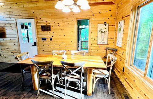 Cozy Lakefront Retreat with Game Room, Outdoor Living and Dock in Wisconsin - Foto 61