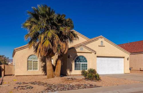 Spacious Home - Pool Table, Game Room & Jacuzzi - Foto 14
