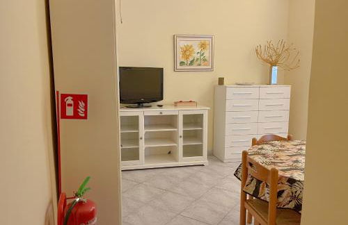 MARIA TERESA Apartment II - Refined Living with Excellent City Links - Via Alessandria - QUARTIERE TRIESTE - Foto 16