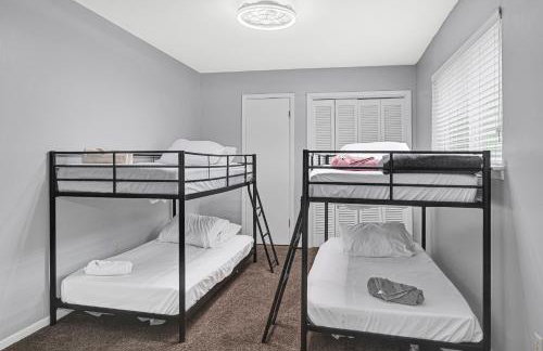 Home for summer with pool, pool table, outdoor kitchen,patio and balcony - Foto 51