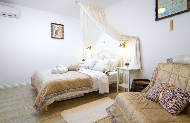 Gaius Aurelius Valerius - Photo 19