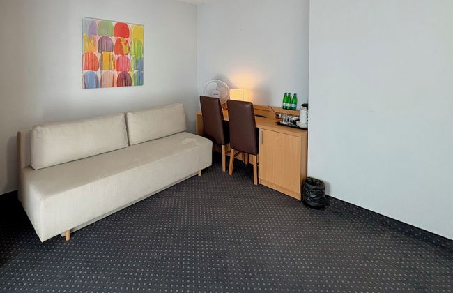 POLECZKI RESIDENCE APARTMENTS - Photo 51