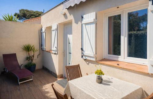 T3 de 35m2 - Bord de mer - plage de la Nartelle- Sainte maxime - piscine partagée -Parking - BBQ - 2 Chambres 2 Salle de bains - Photo 34