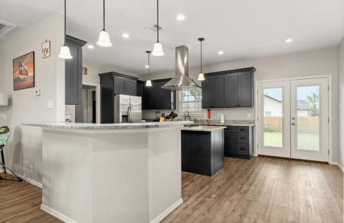 Game Barn, Cowboy Pool, 17ft Movie Screen - sleeps 10 - Foto 19