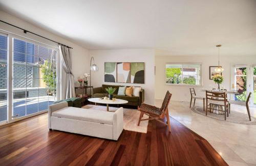 Kirkland Elegant 4B 2 5B Family Retreat with Designer Decor - Photo 40