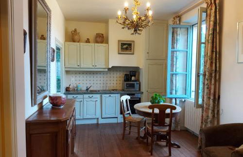 La Treille, maison de charme au coeur de Beynac - Foto 9