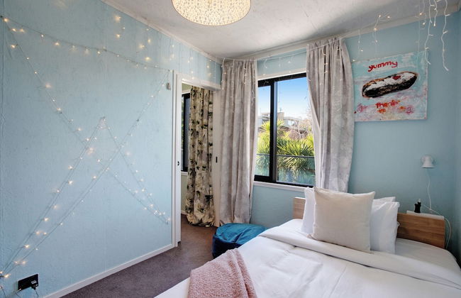 Artist's Colourful Casa with Spa Pool - Foto 8