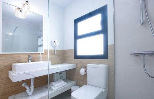 Linda Vista Beach Apartment - Photo 16