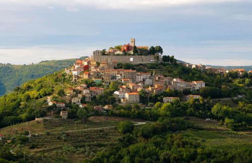 Villa in Motovun with Private Pool and Views - Foto 20