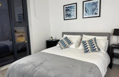 Cozy City Centre Apartment with Free Gym and Free Coffee - Photo 68