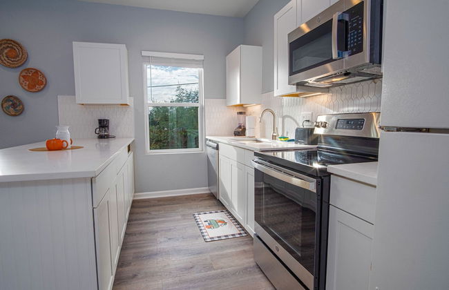 Downtown Dream Home Spacious 4br/2ba Sleeps 12! - Foto 11