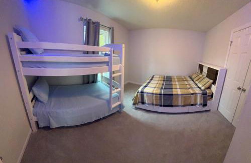 Pocono Escape - Modern & Cozy - Foto 19