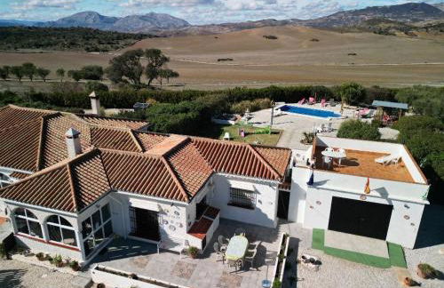 Stunning Villa Felipe, with private pool & hot tub - Foto 3